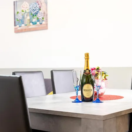 Holidayhomenazzarena Apartment *